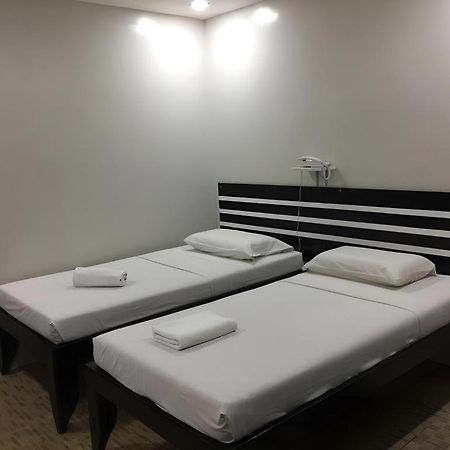 Sampaguita Suites Plaza Garcia Cebu Exterior photo