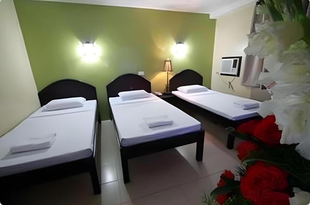 Sampaguita Suites Plaza Garcia Cebu Exterior photo