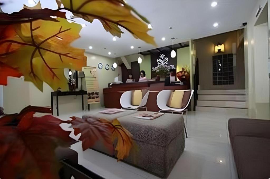Sampaguita Suites Plaza Garcia Cebu Exterior photo