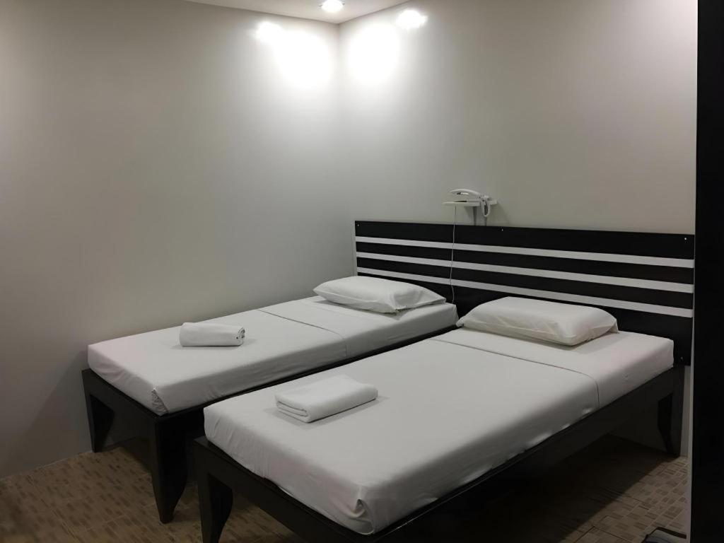 Sampaguita Suites Plaza Garcia Cebu Exterior photo