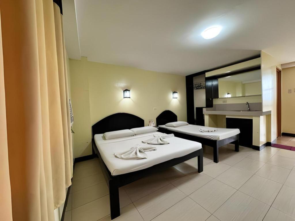 Sampaguita Suites Plaza Garcia Cebu Exterior photo