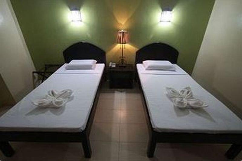 Sampaguita Suites Plaza Garcia Cebu Exterior photo
